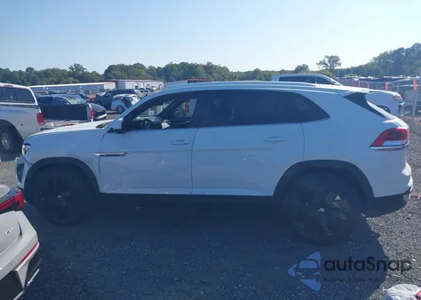 2025 Volkswagen Atlas Cross Sport 2.0T Se W/Technology from USA, damaged, VIN 1V2KE2CA9SC226144